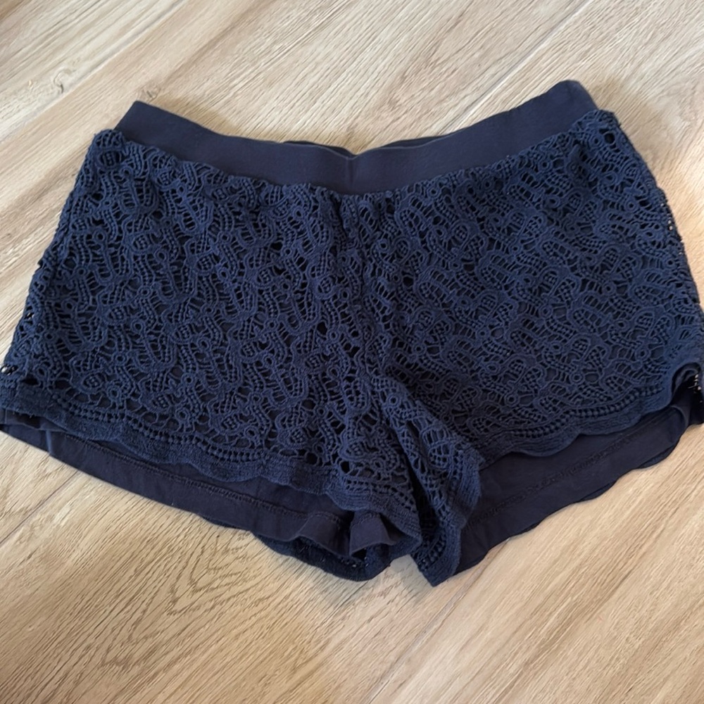 Lilly Pulitzer Navy Lace Overlay Shorts